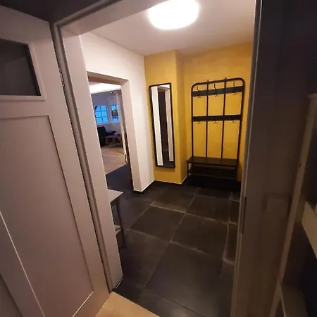 Gemuetlichkeit Ueber Der Weinrebe- 3zi. Zi. Fewo. Apartmán *