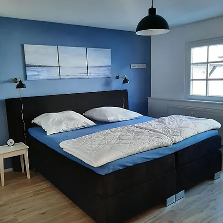 Gemuetlichkeit Ueber Der Weinrebe- 3zi. Zi. Fewo. דירה *